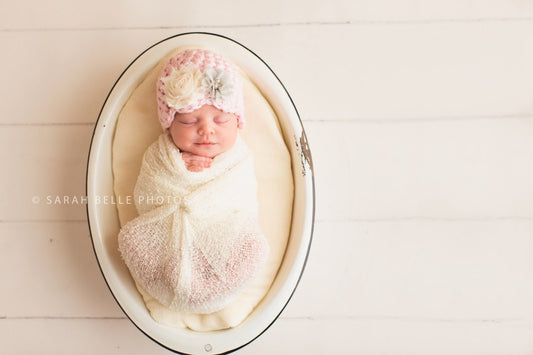 Newborn Light Pink beanie with scallop edge/ infant hat/ Baby girl hat