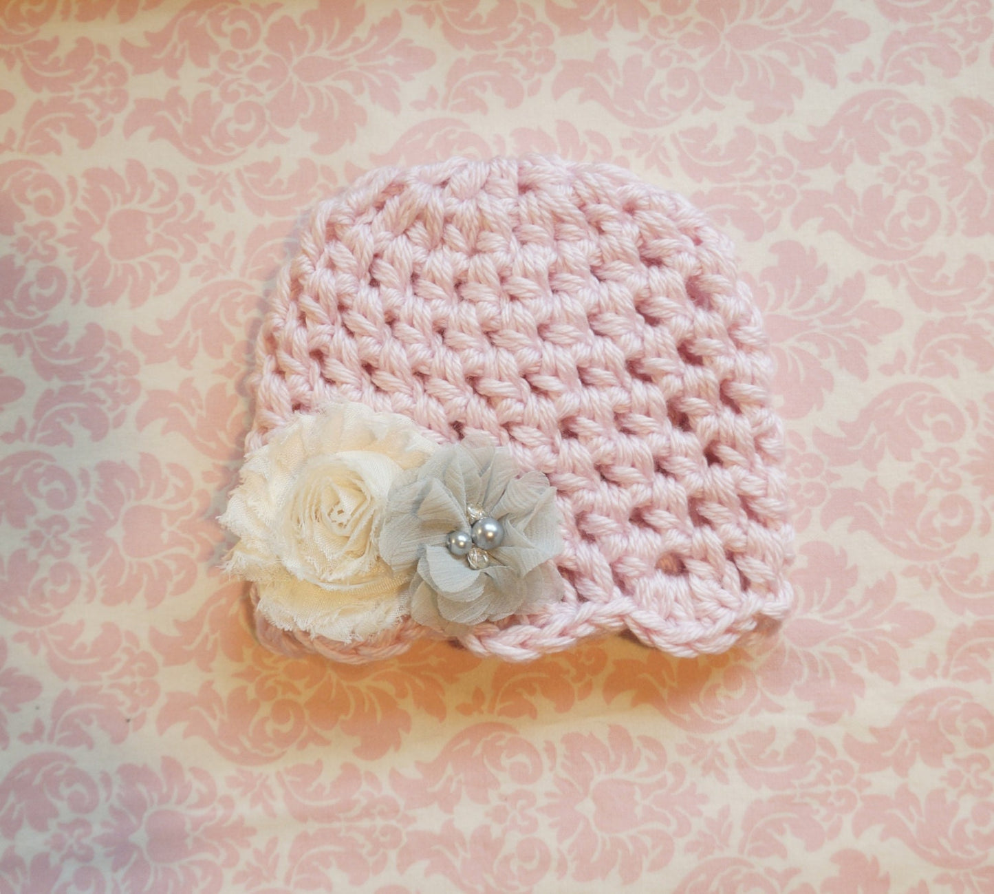 Newborn Light Pink beanie with scallop edge/ infant hat/ Baby girl hat