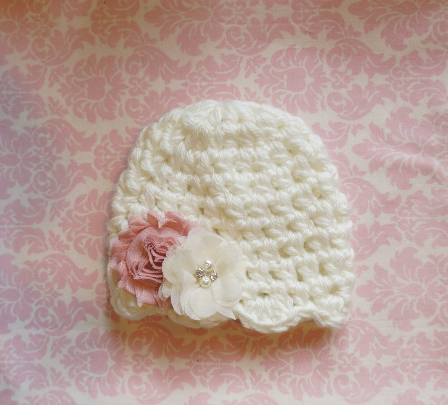 Cream Beanie with scallop edge/ Newborn hat/ Baby girl hat