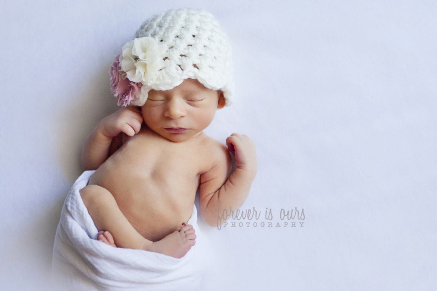 Cream Beanie with scallop edge/ Newborn hat/ Baby girl hat